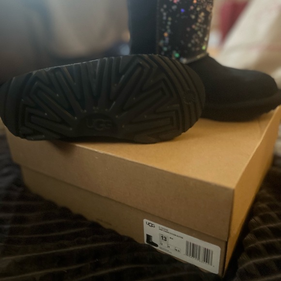 UGGS - kids classic II clear glitter Ugg boots NWB - Picture 3 of 6